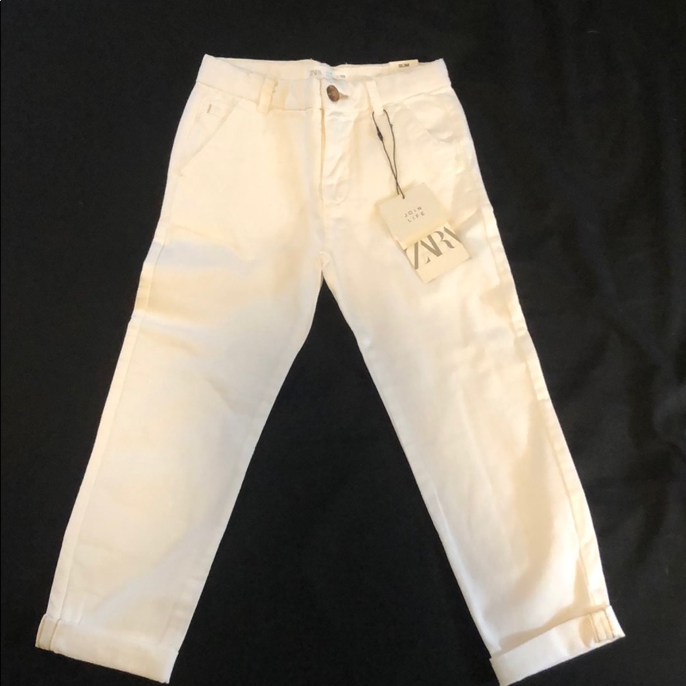 White cropped pants